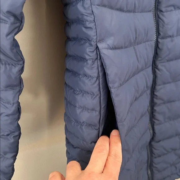 Wind River NAVY Water Repellent Breathable Puffer Insulated Long Hooded Jacket - Picture 3 of 6